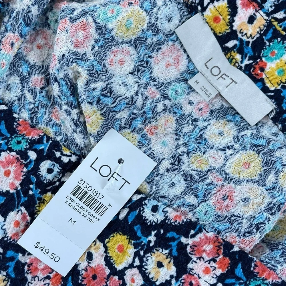 Loft Shirt Womens Size Medium Puff Sleeve Blouse Navy Blue Multi Floral NWT
